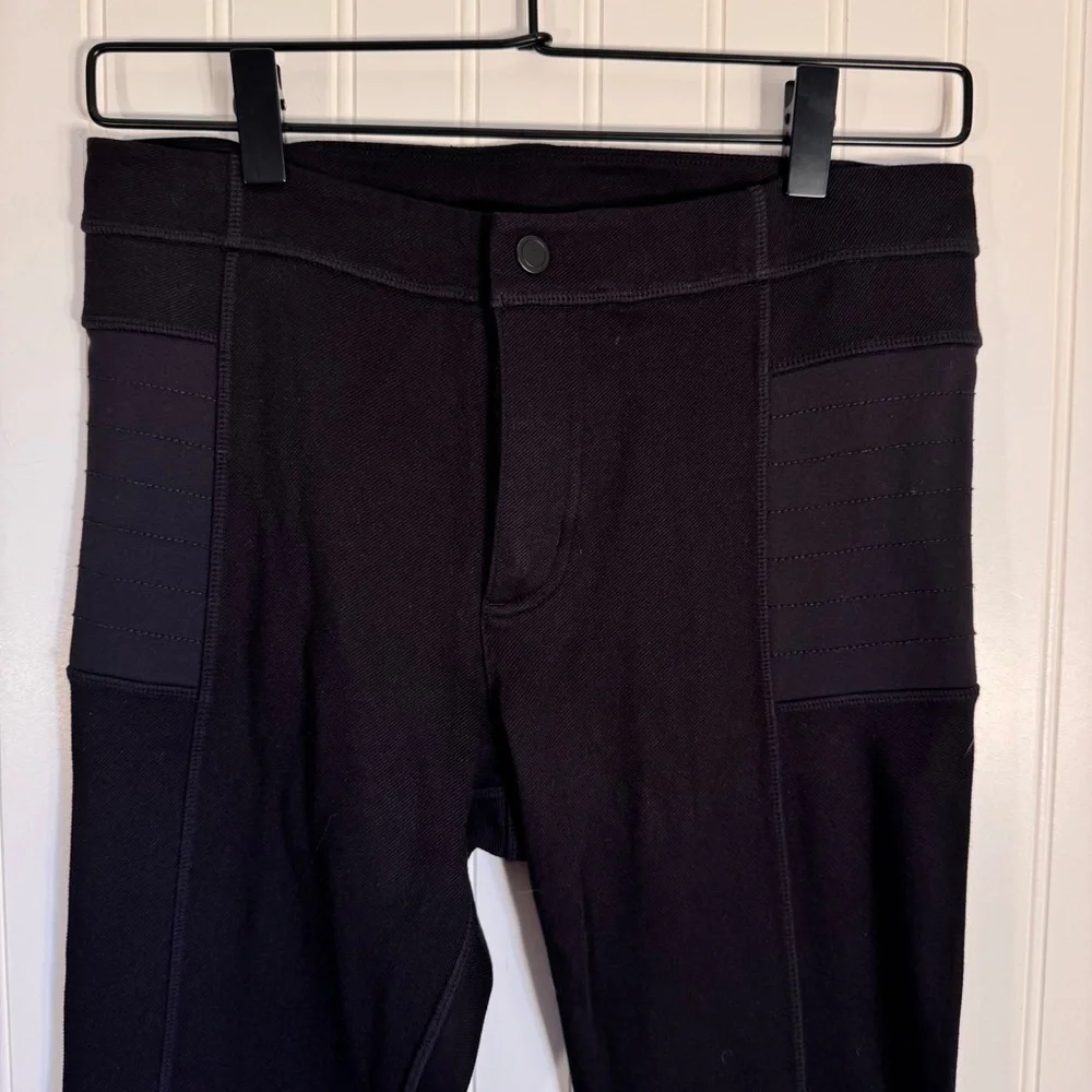 Athleta Black Trail Setter Moto Leggings Black Stretchy Athletic Motion Pants 6 - Picture 2 of 13